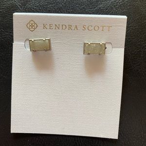 Kendra Scott Paola rhodium iridescent drusy stud earrings